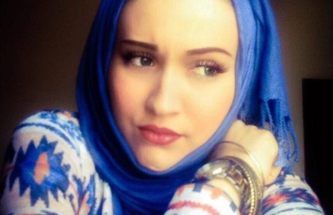 سورية انسة في تونس ببحث عن الزواج و الهجرة الي كندا من رجل حنون ذكي متفتح 