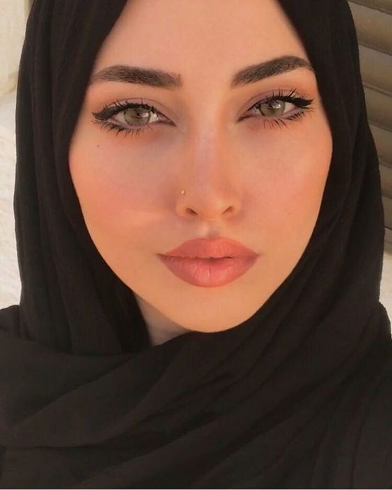 أجمل امرأة في الوطن العربي